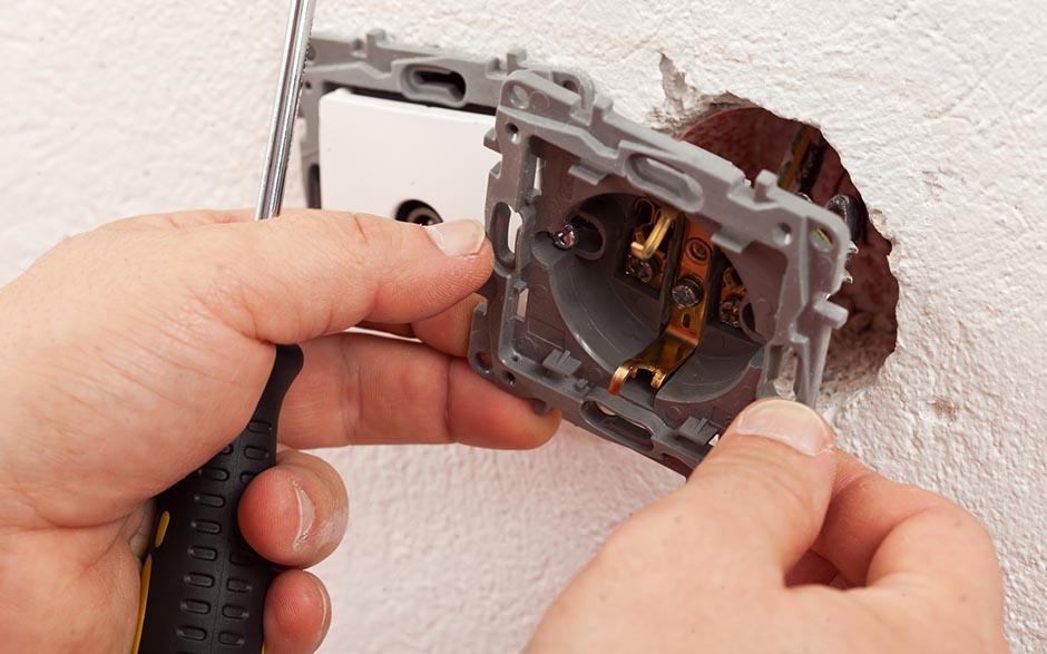 électricien de maintenance Igny